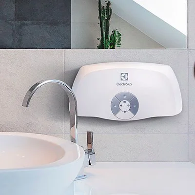 Электрический нагреватель протока воды