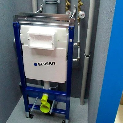 Система инсталляции для унитаза