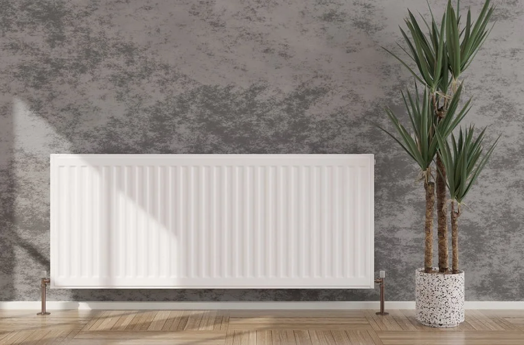 Панельный радиатор отопления с боковым подключением