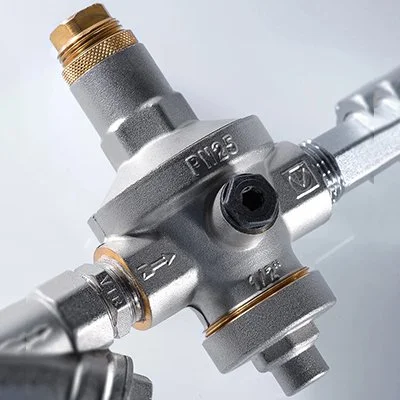 Редуктор давления воды