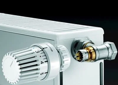 Установка радиаторной термоголовки на угловой клапан