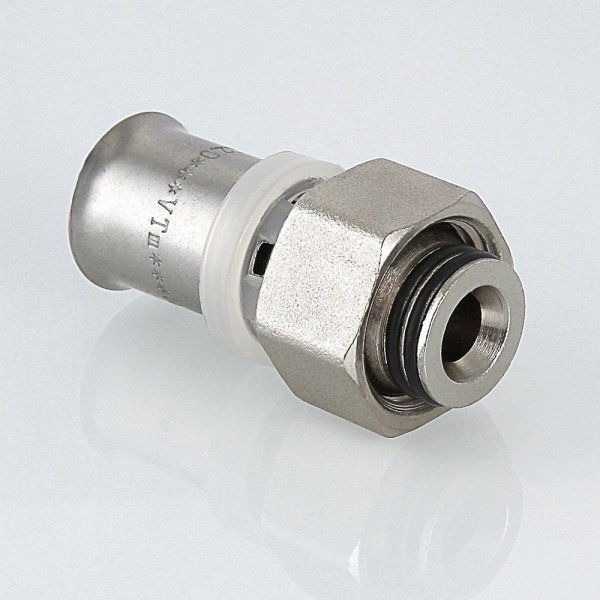 Пресс-фитинг Valtec с накидной гайкой 16x2,0 мм 1/2 Пресс-фитинг Valtec с накидной гайкой 16x2,0 мм 1/2 - фитинг с переходом на резьбу для металлопластиковых труб | Фото